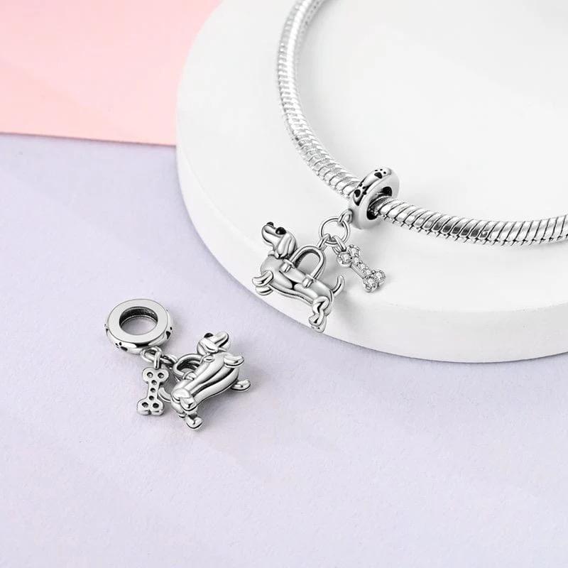 Dachshund charm detail view
