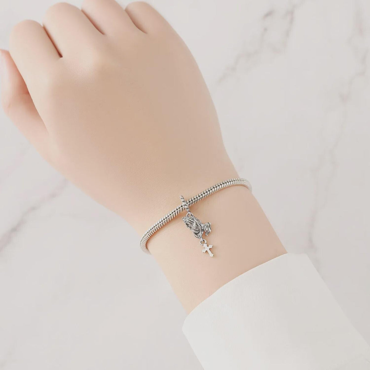 Praying Hands charm detail view
