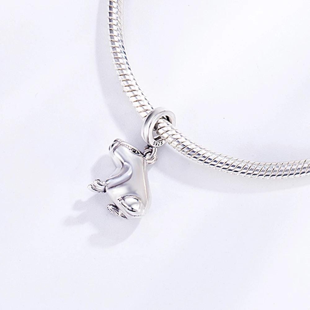 Capybara charm detail view