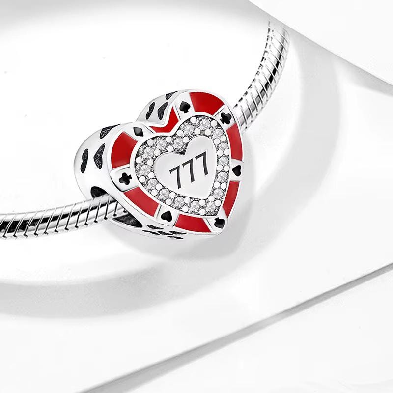Las Vegas charm detail view