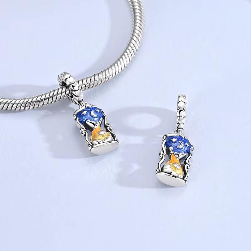 Hourglass charm detail view
