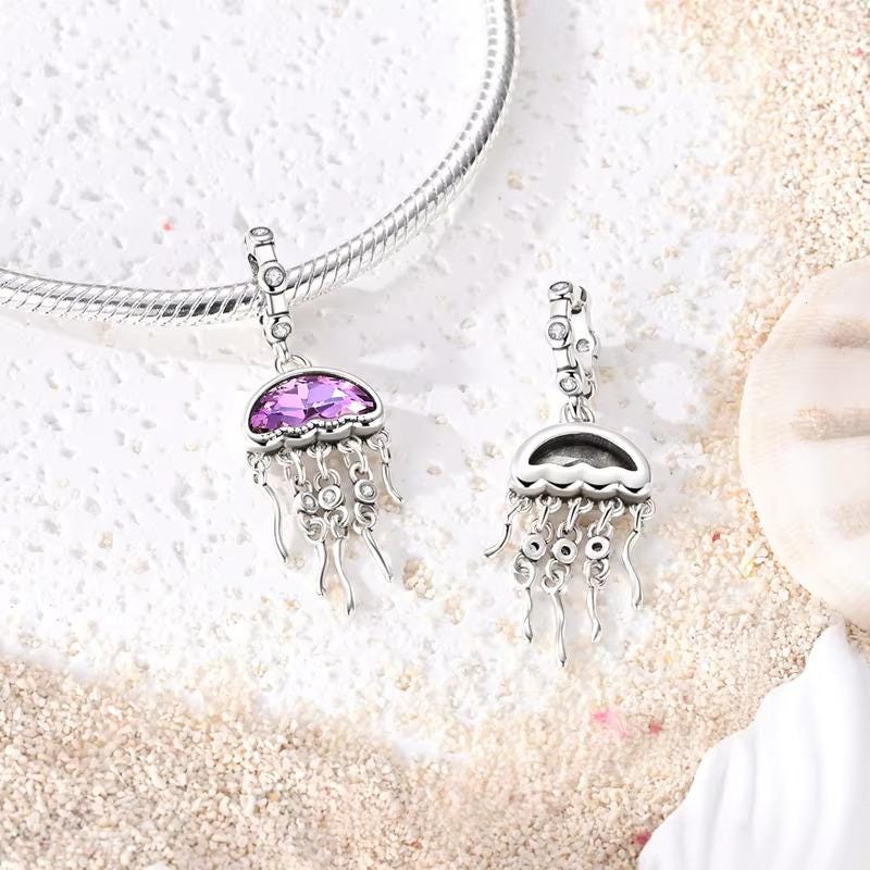 Jellyfish charm detail view
