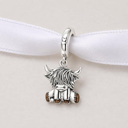 Highland Cow Dangle Fits Pandora Charm Bracelet, Silver Scottish Animal Shaggy Hairy Bead Souvenir