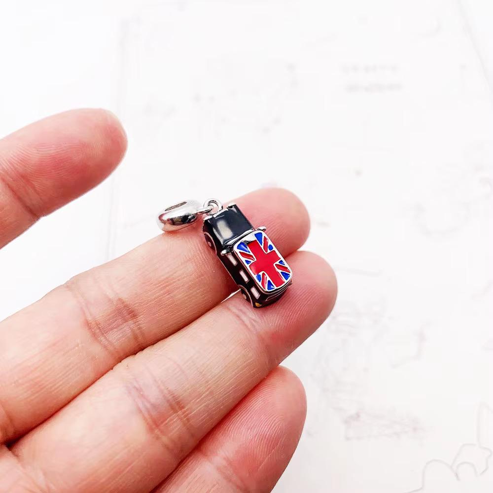 London Taxi 925 sterling silver charm