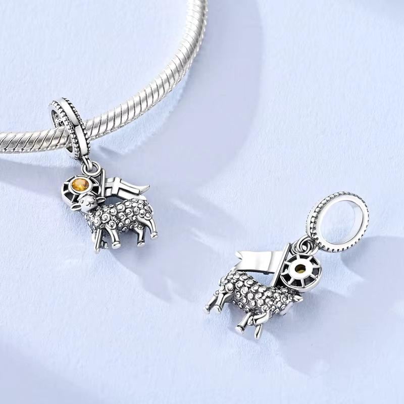 Iceland Sheep charm detail view