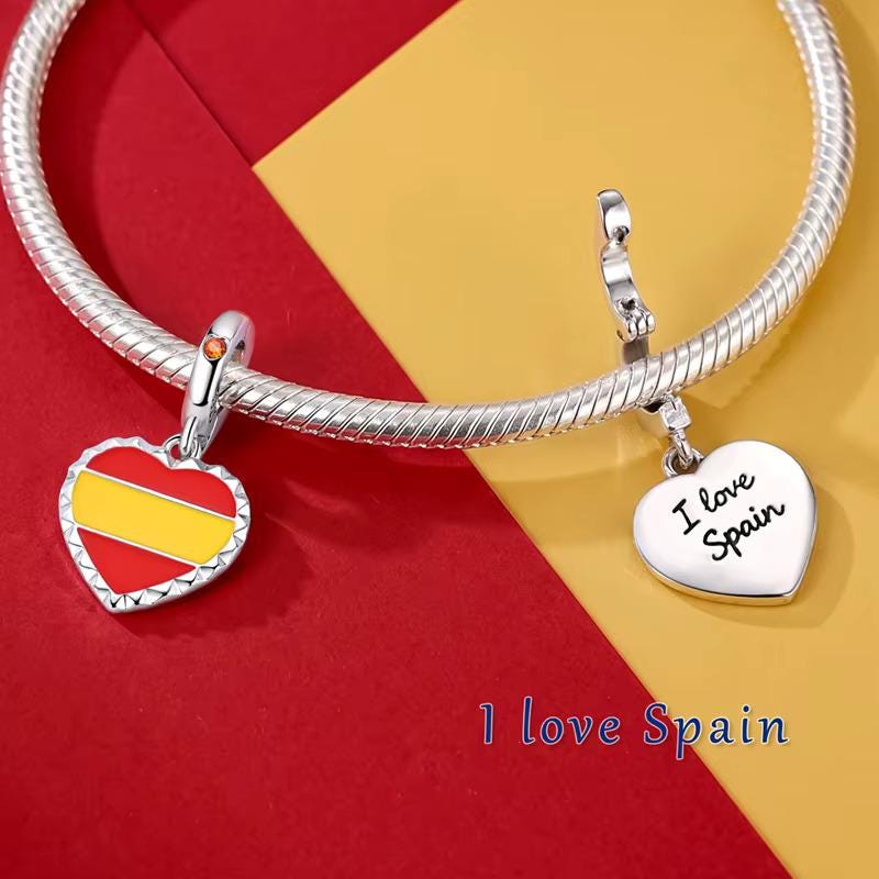 Spain Heart charm detail view