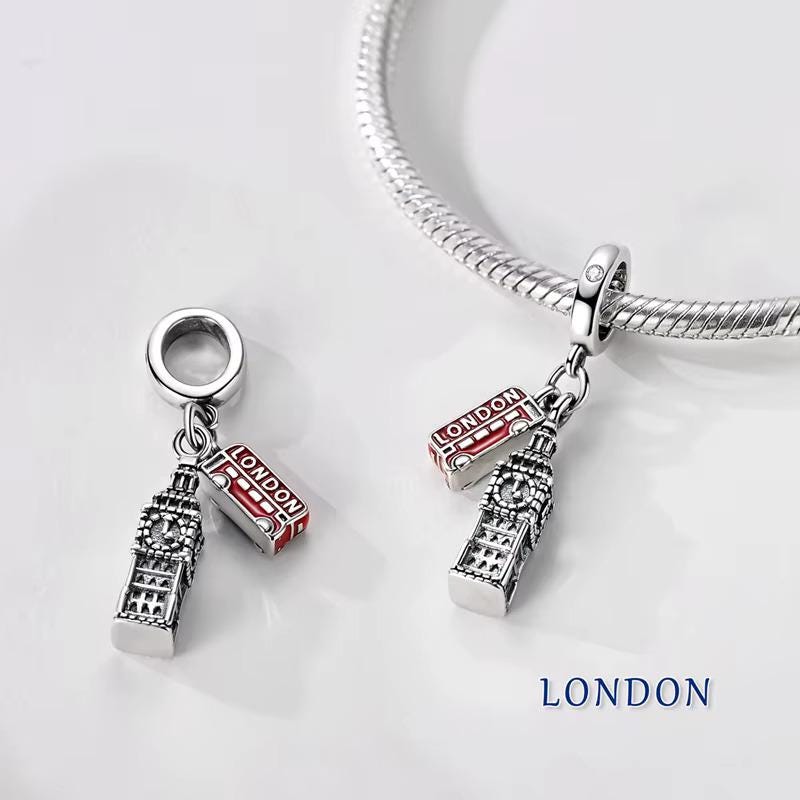 Big Ben charm detail view