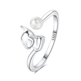 Pearl Bow Ring with Delicate Knot Design